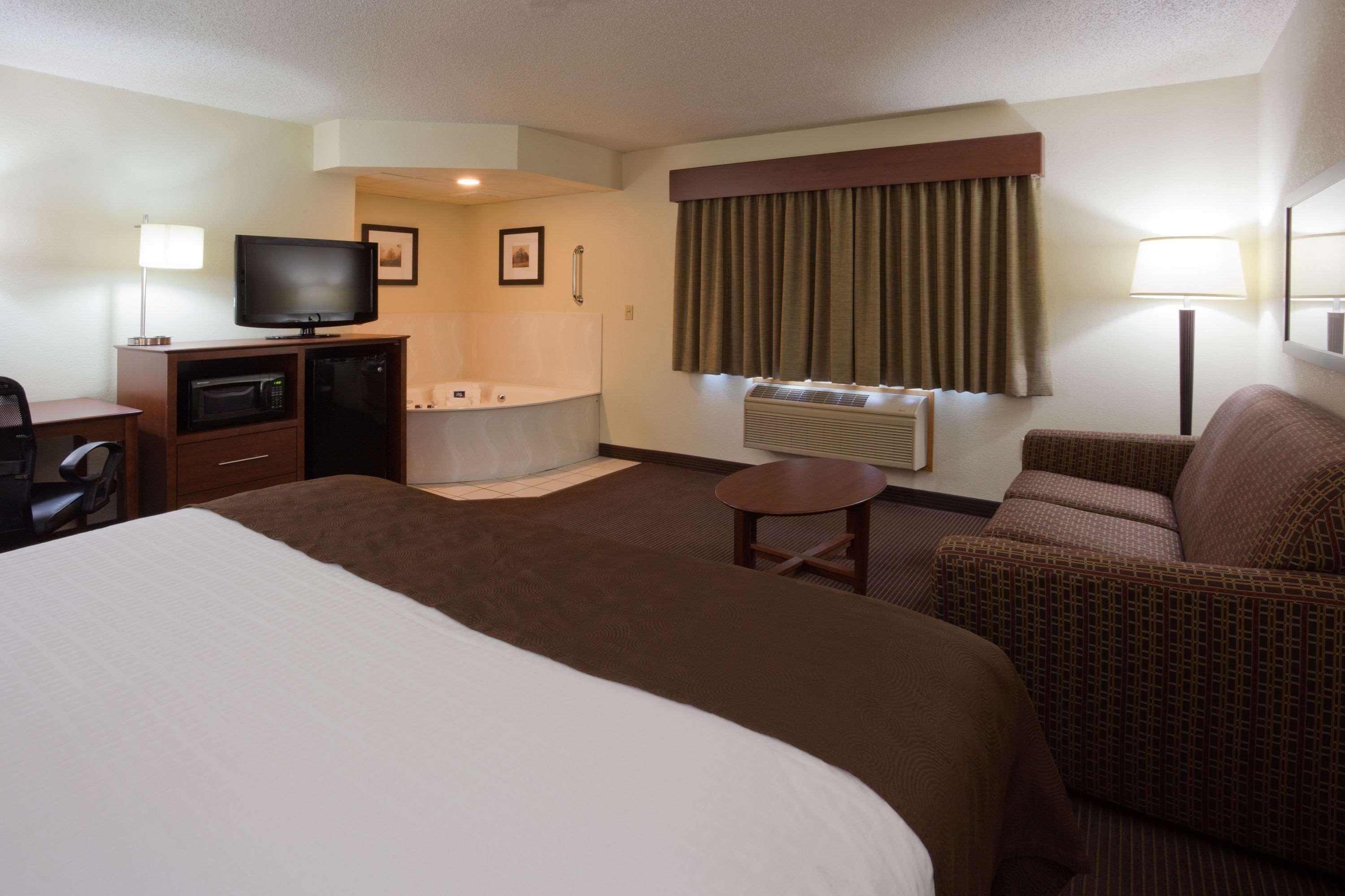 Americinn By Wyndham Bismarck Ruang foto